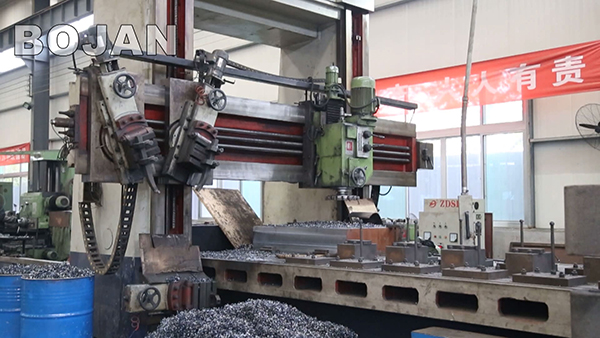 機(jī)加工機(jī)床.jpg 機(jī)加工機(jī)床.jpg