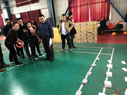 趣味套圈.jpg 趣味套圈.jpg