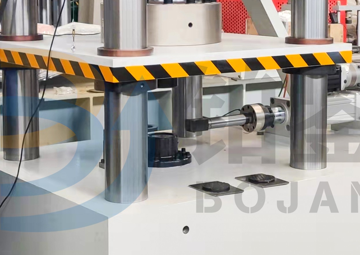 鐵路橋梁盆式支座滑板初始靜摩擦系數(shù)和線磨耗率試驗(yàn)臺(tái) 鐵路橋梁盆式支座滑板初始靜摩擦系數(shù)和線磨耗率試驗(yàn)臺(tái)