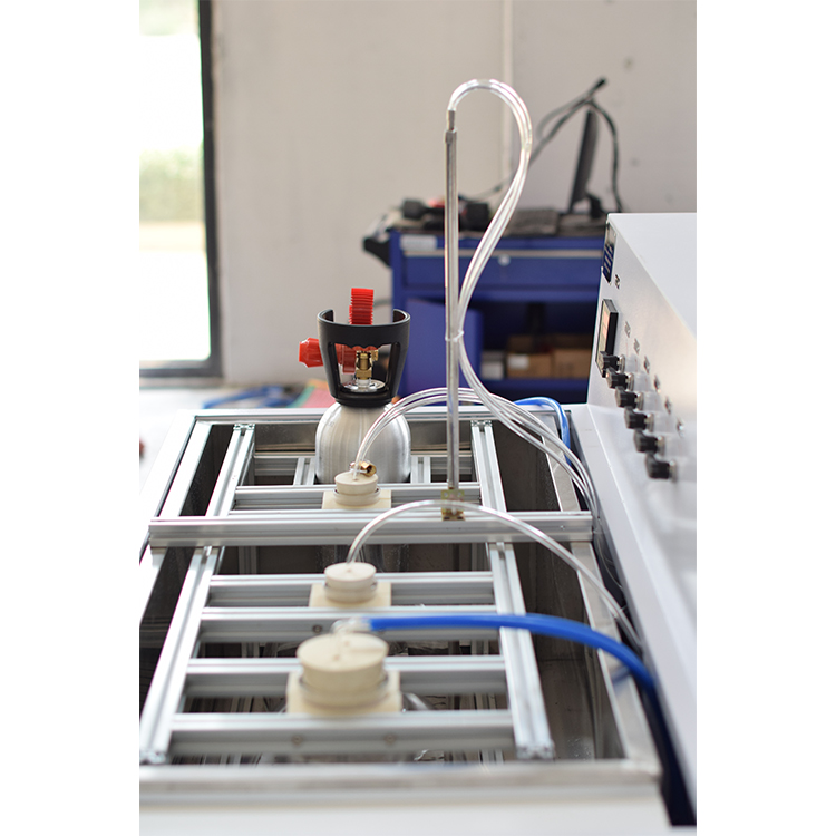 軟管耐燃?xì)馔高^性能試驗(yàn)裝置